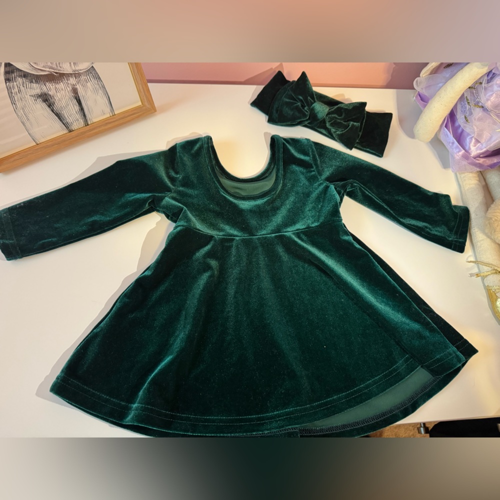 The Children's Place Green Pleated Long Sleeve Dress